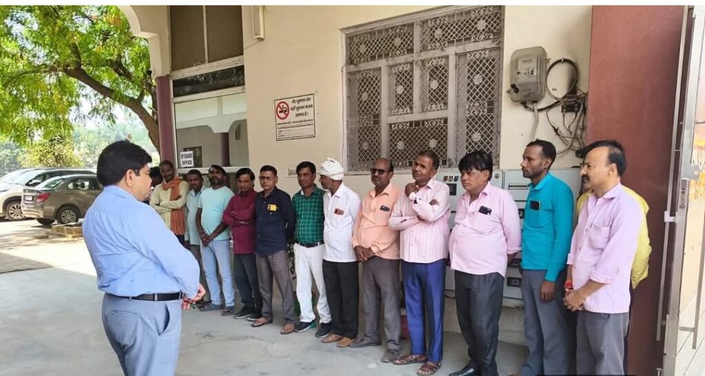 बस्ती स्कूली वाहन जांच अभियान